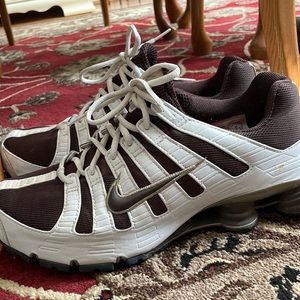 Men’s vintage Nike Shox size 13